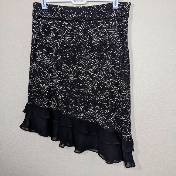 Black & Cream Floral Skirt w Ruffle Hem by Kenneth Cole New York - Picture 3 of 3